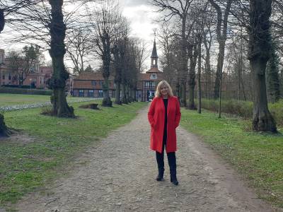 Am Wellingsbtteler Torhaus.